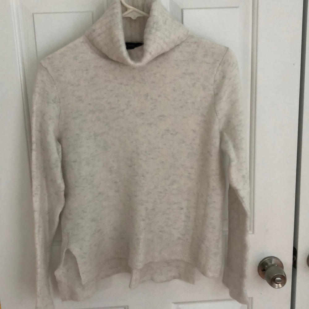 Banana Republic Sweater